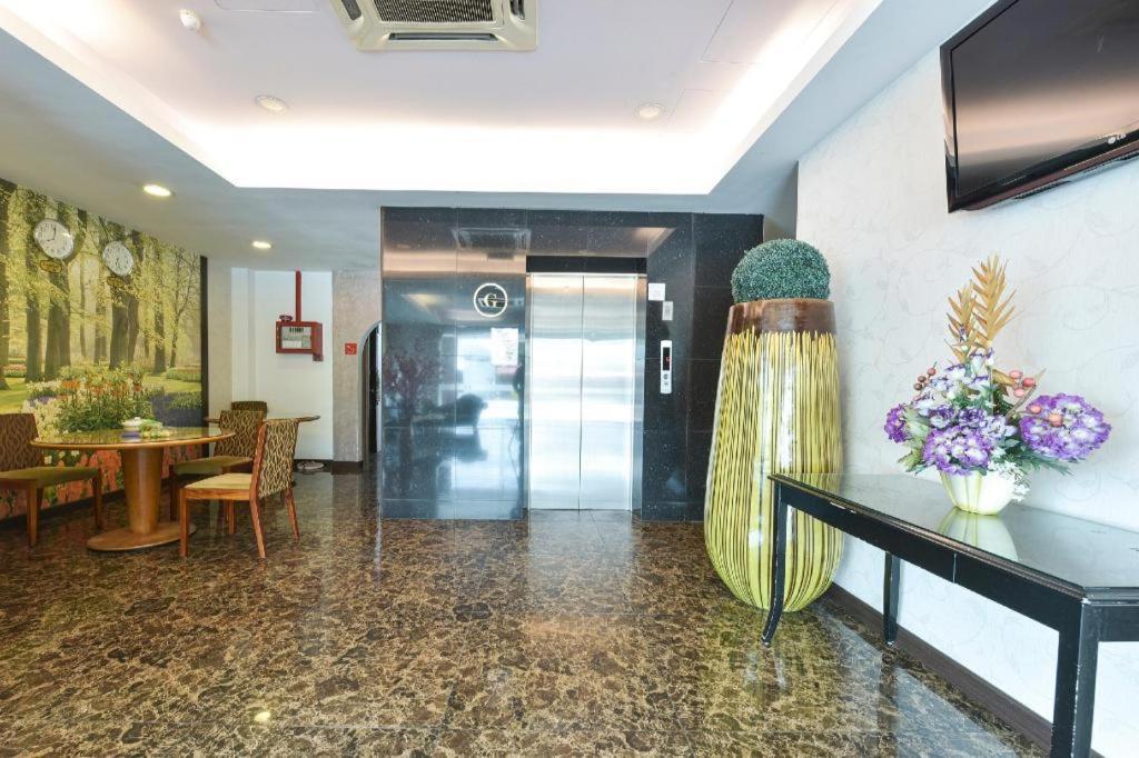 Grand Ct Hotel Malacca Esterno foto