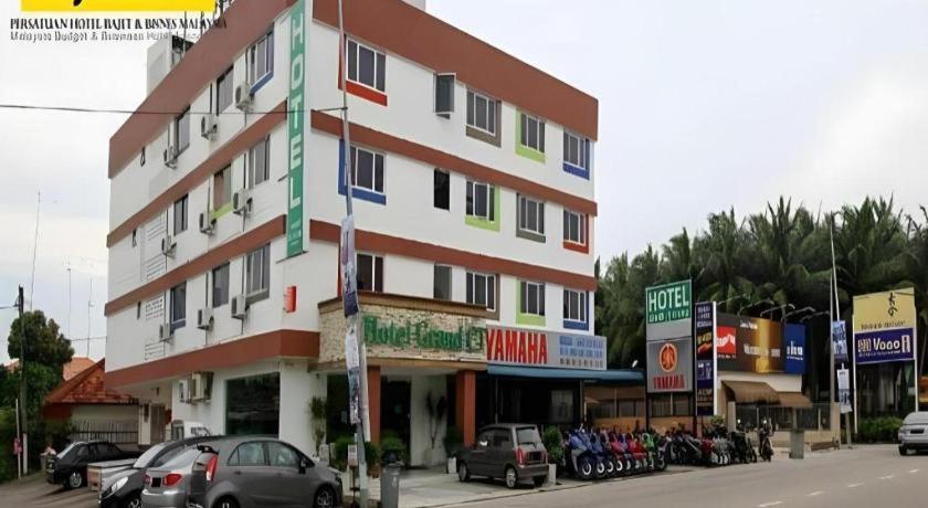 Grand Ct Hotel Malacca Esterno foto