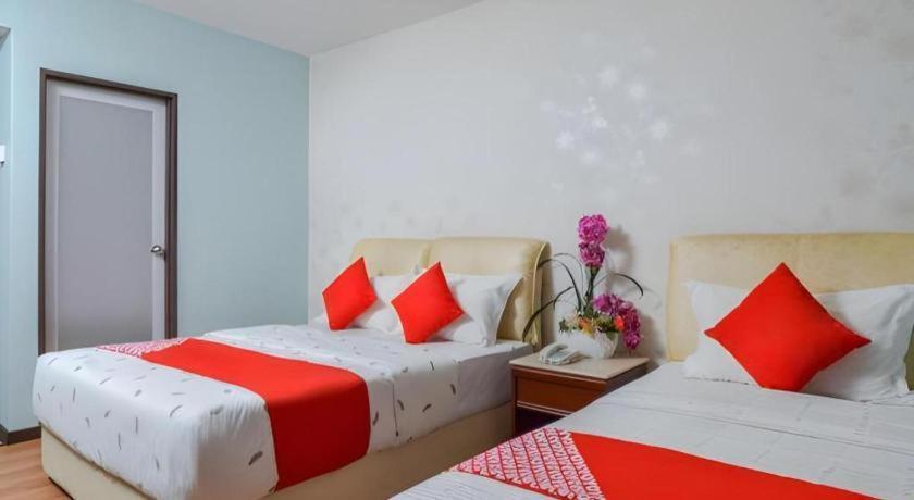 Grand Ct Hotel Malacca Esterno foto