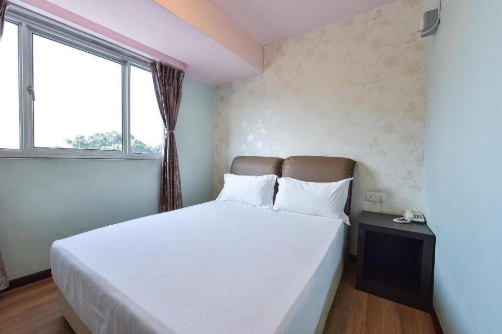 Grand Ct Hotel Malacca Esterno foto