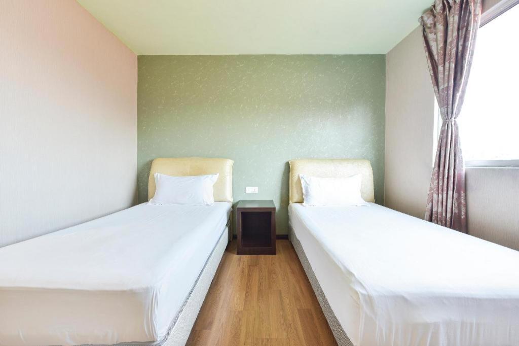 Grand Ct Hotel Malacca Esterno foto