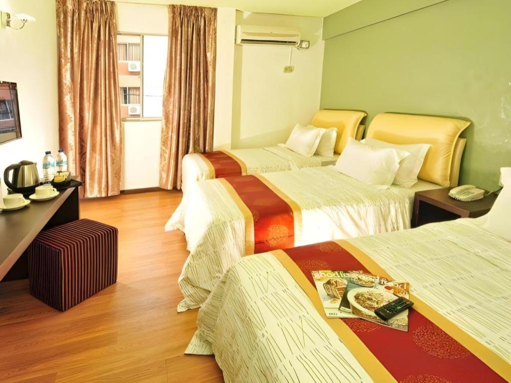 Grand Ct Hotel Malacca Esterno foto