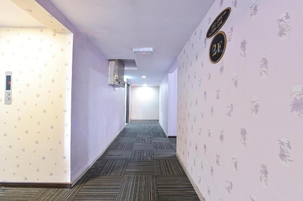Grand Ct Hotel Malacca Esterno foto