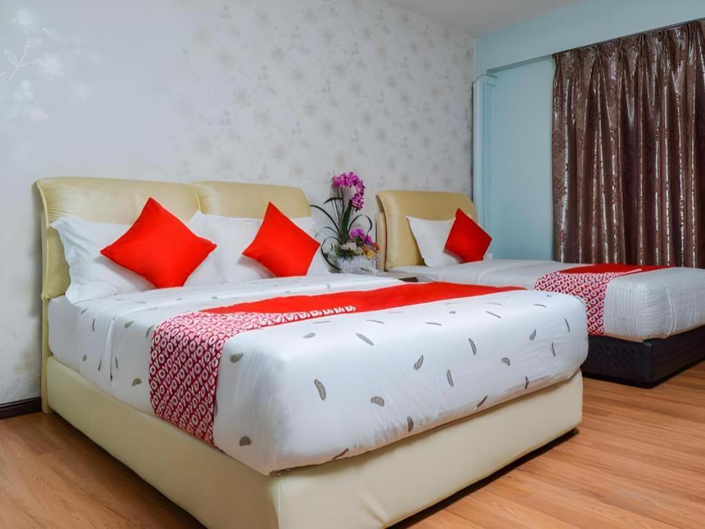Grand Ct Hotel Malacca Esterno foto